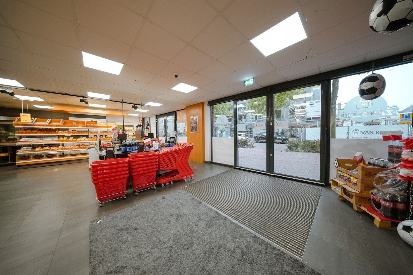 Bekijk foto 4 van Noord Koninginnewal 40