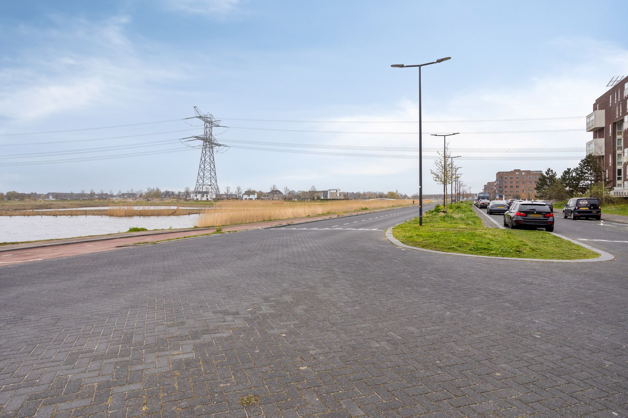 Spacious Maisonnette with Large Sun Terrace in Green Nesselande — 36