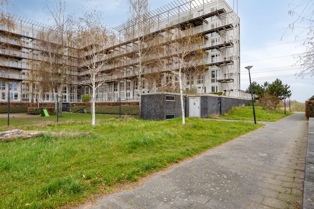 Spacious Maisonnette with Large Sun Terrace in Green Nesselande — 37