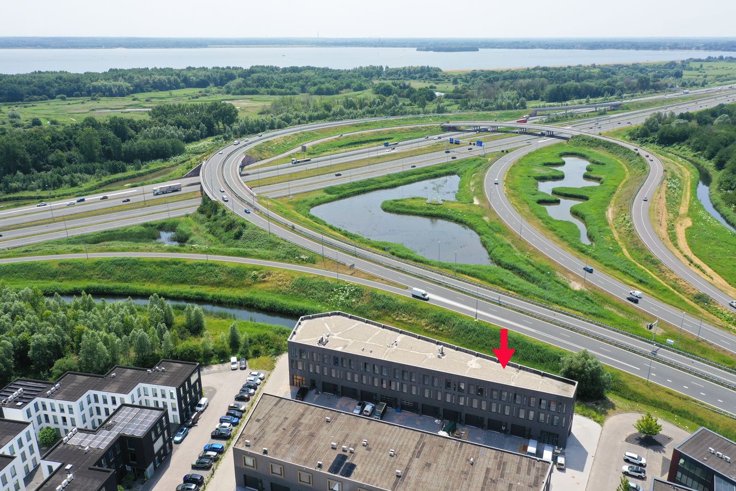 View photo 2 of Transistorstraat 65-C