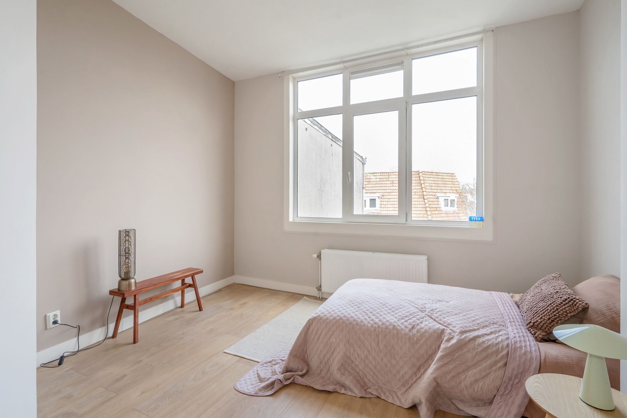Modern apartment in popular Cromvliet neighbourhood — 12