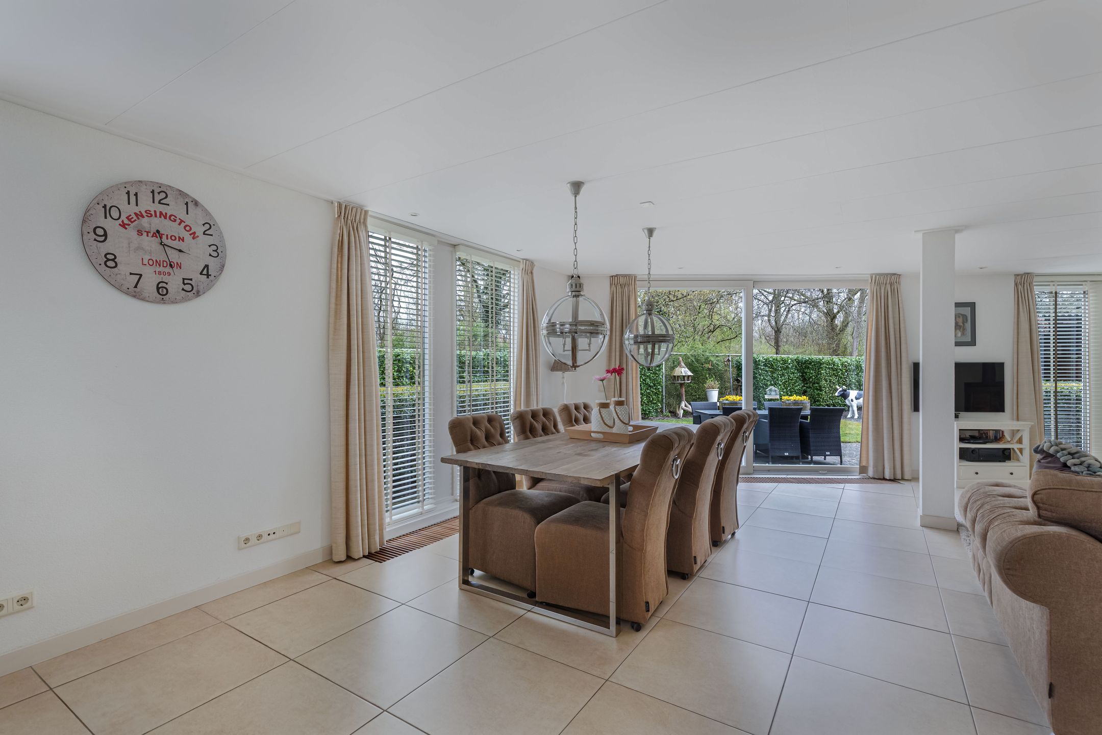 Photo 15 of Jol 11 30