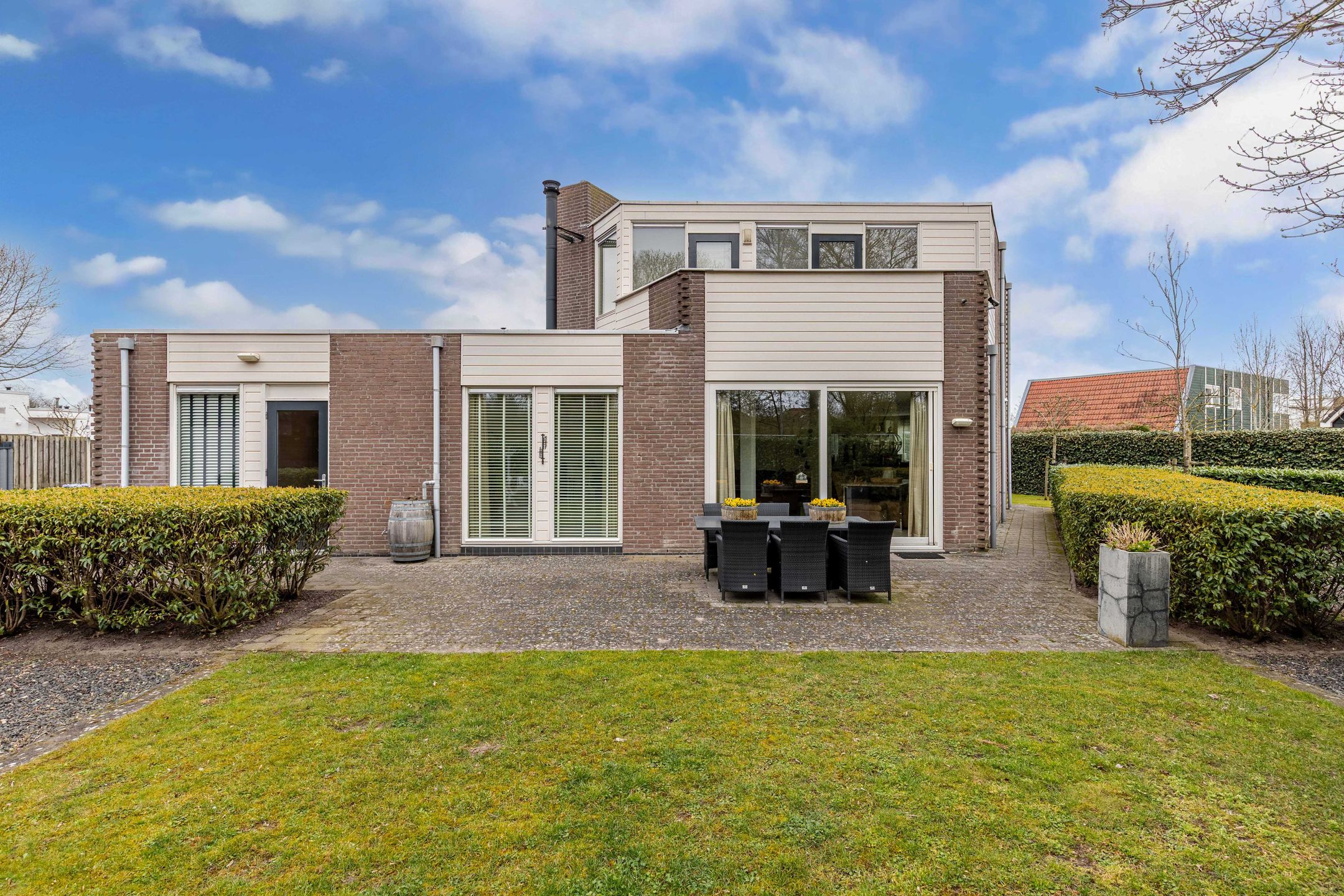 Photo 54 of Jol 11 30