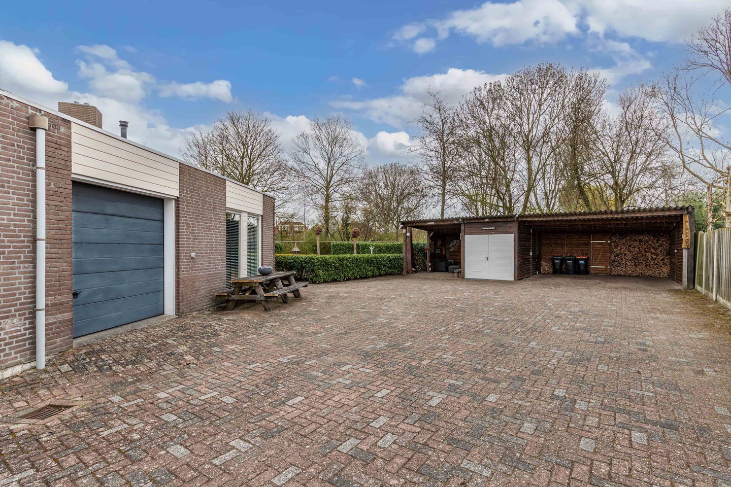 Photo 64 of Jol 11 30