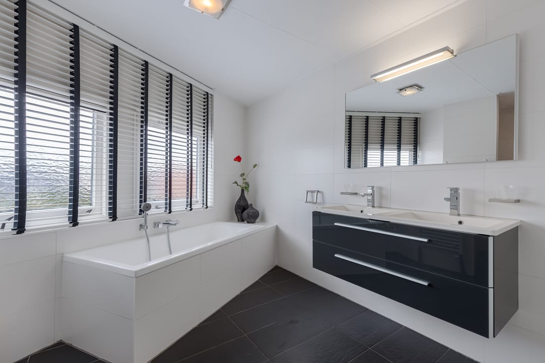 Photo 28 of Jol 11 30