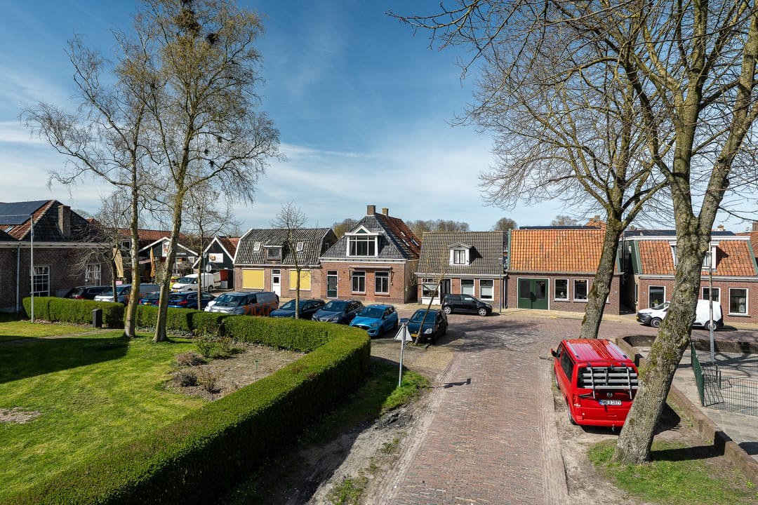 Foto 46 van Tsjerkebuorren 27