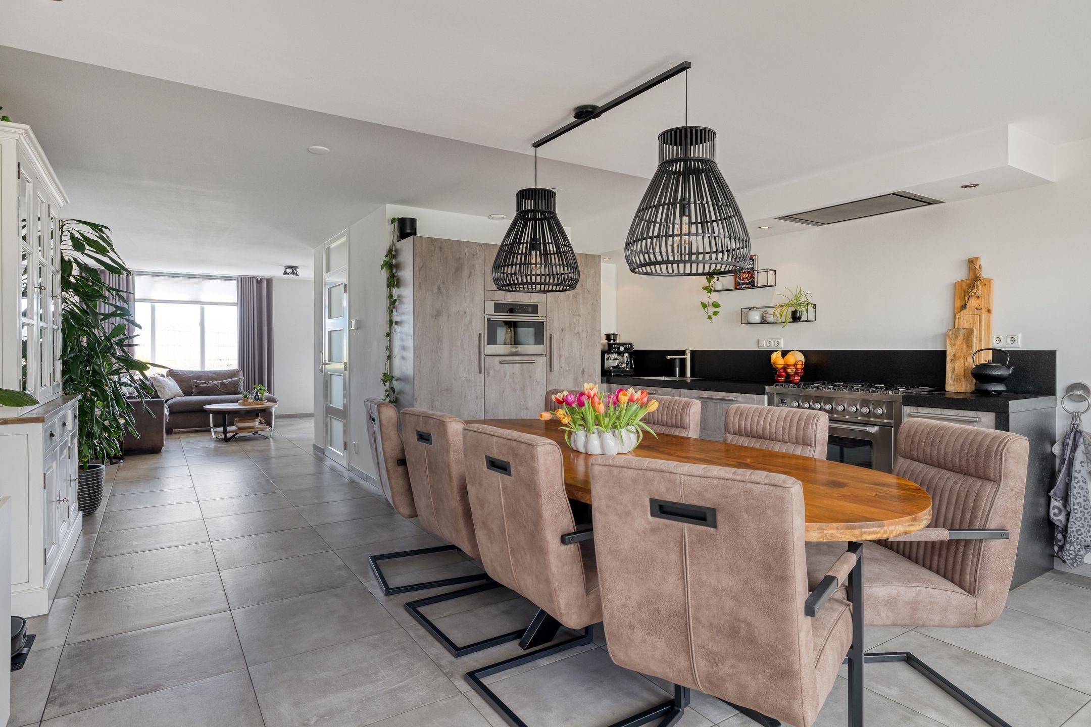 Spacious Semi-Detached Family Home in Popular Oud-Brouwhuis with Garden House — 13