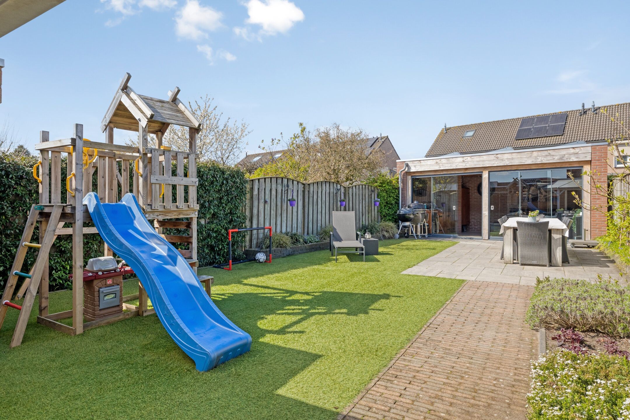 Spacious Semi-Detached Family Home in Popular Oud-Brouwhuis with Garden House — 43