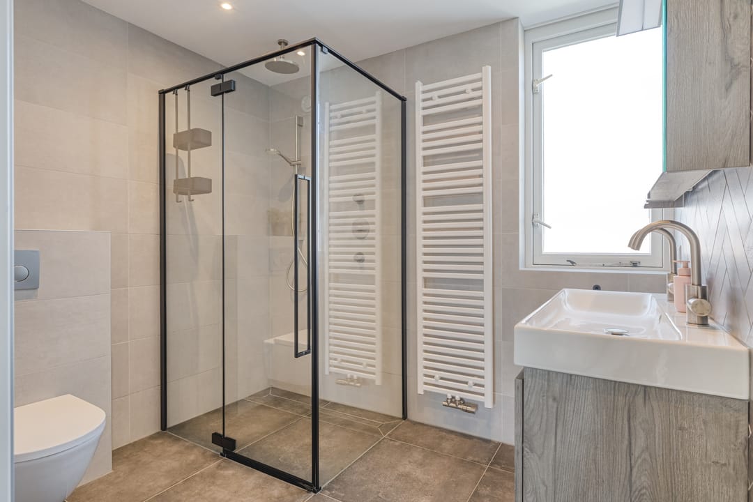 Spacious Semi-Detached Family Home in Popular Oud-Brouwhuis with Garden House — 24