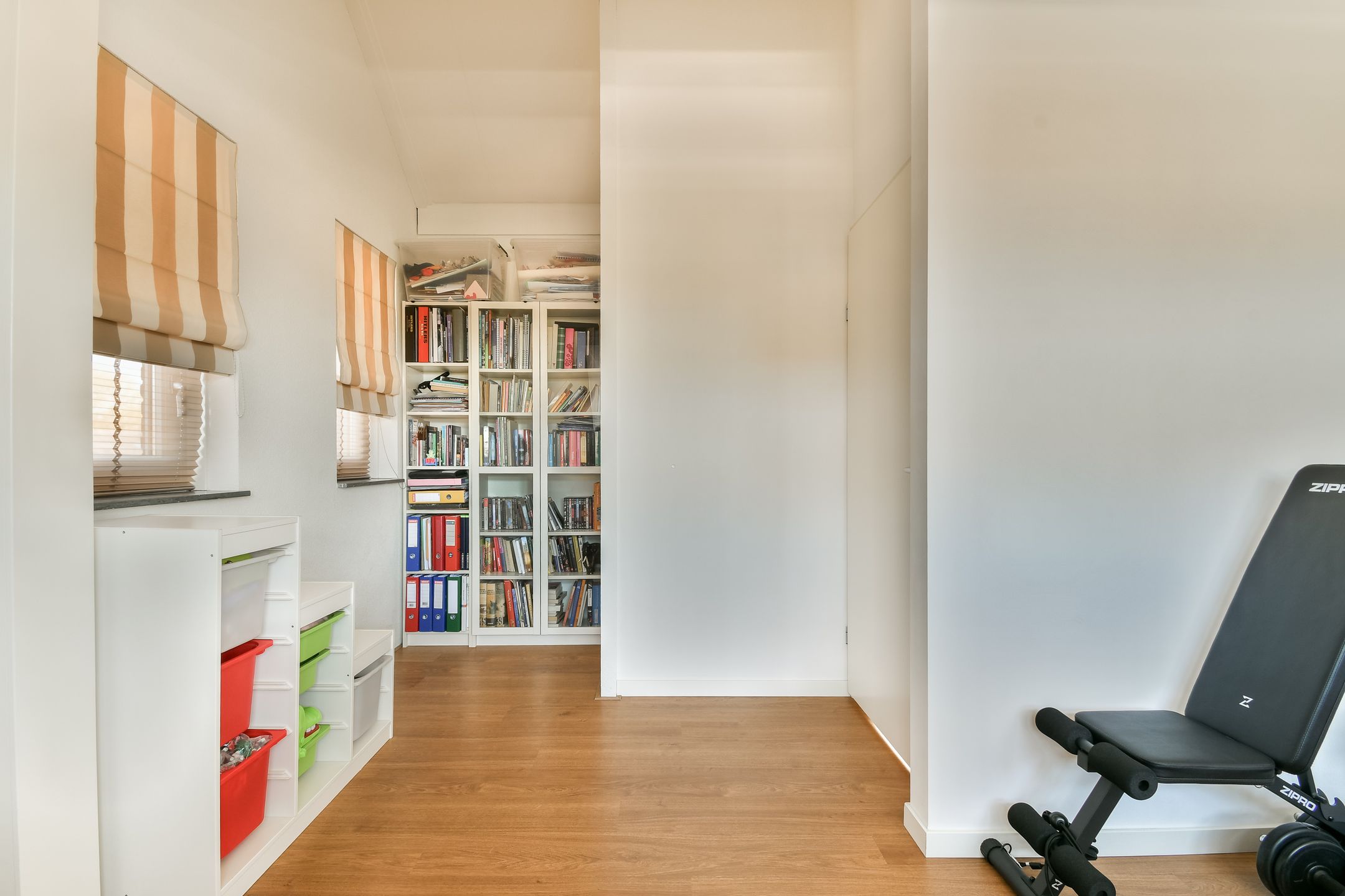 Spacious semi-detached family home with 5 bedrooms near dunes and beach in Zandvoort — 27
