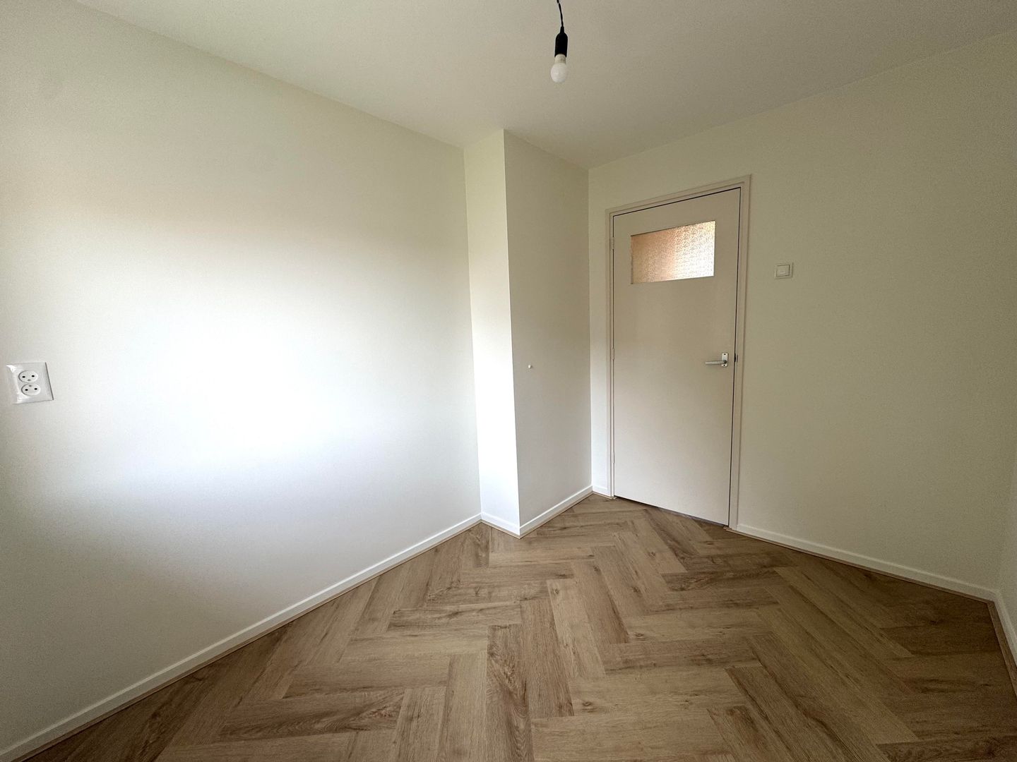 Photo 14 of Gazellestraat 5