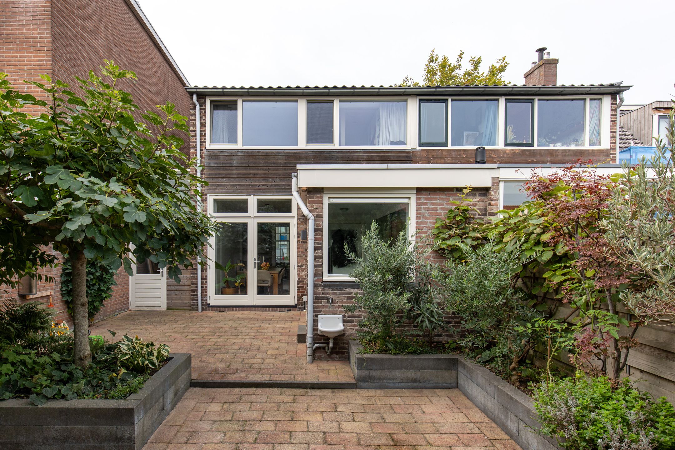Charming semi-detached home with modern amenities in Haarlem — 33