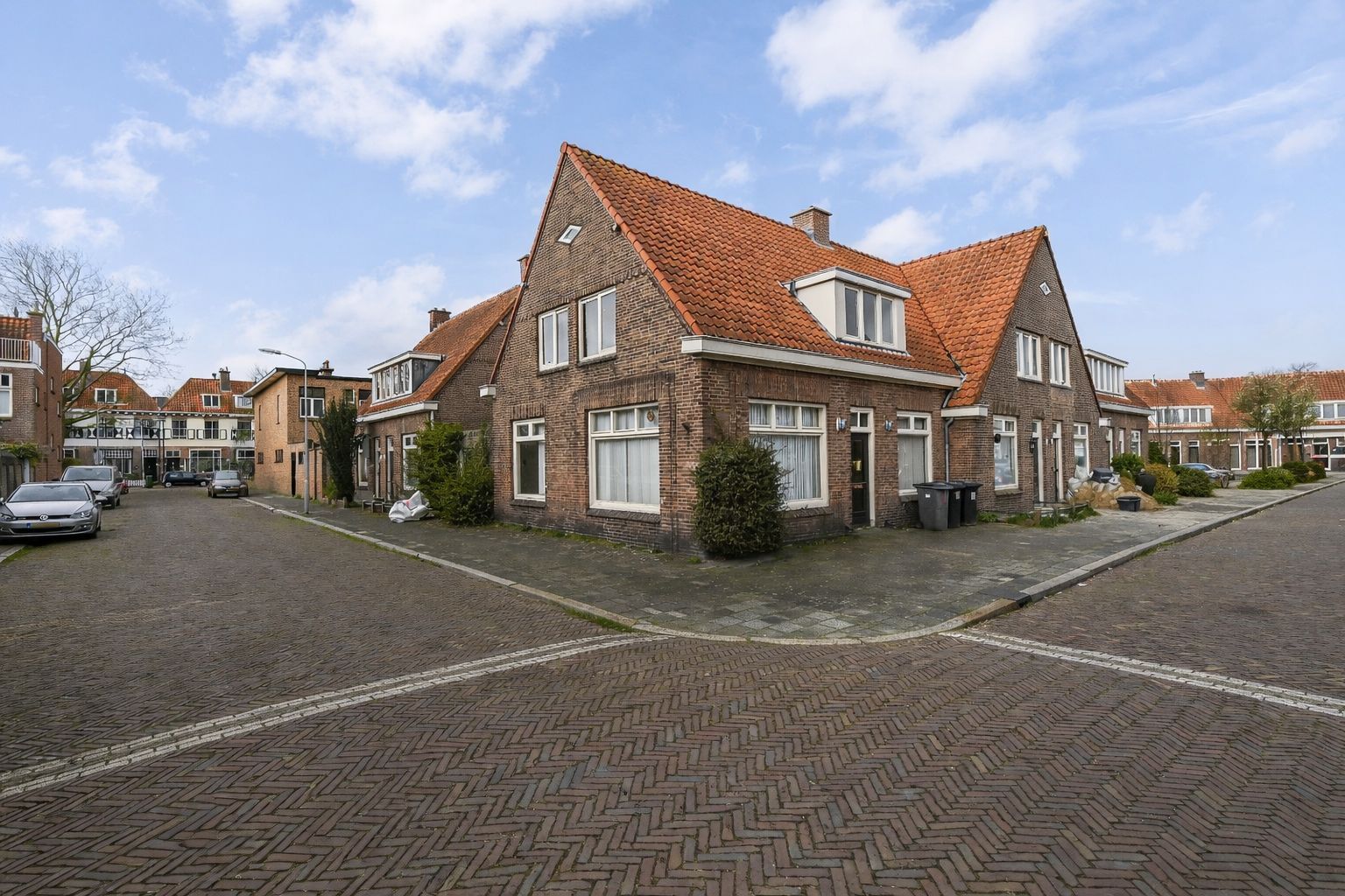 Foto 21 van Emmastraat 1