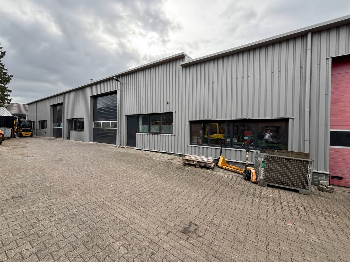 View photo 5 of Nijverheidsstraat 19-a