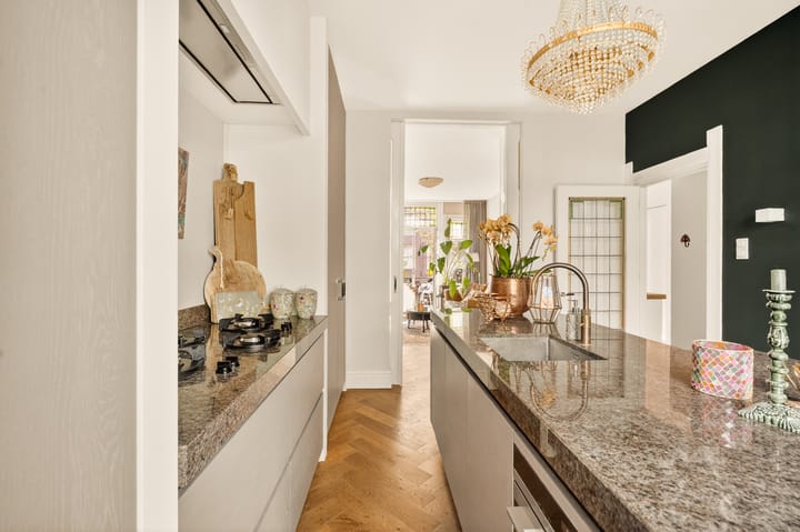 Foto 3 van Admiraal De Ruijterweg 125-1