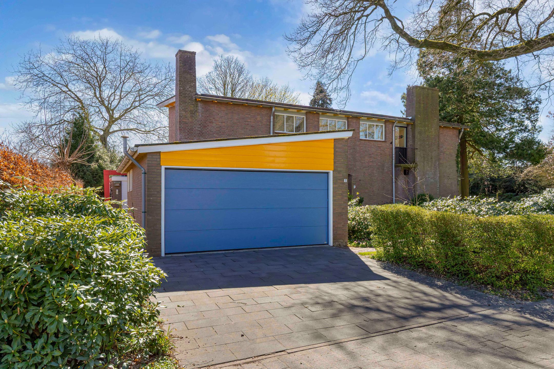 Stately Monumental Villa with Royal Garden in Drachten — 63
