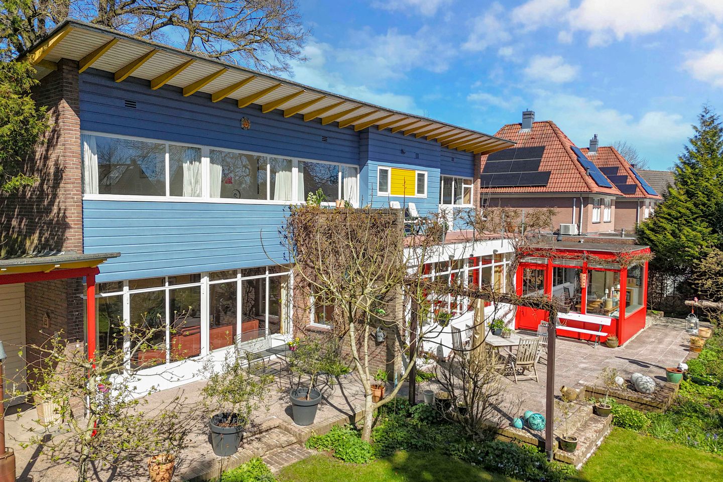 Stately Monumental Villa with Royal Garden in Drachten — 49