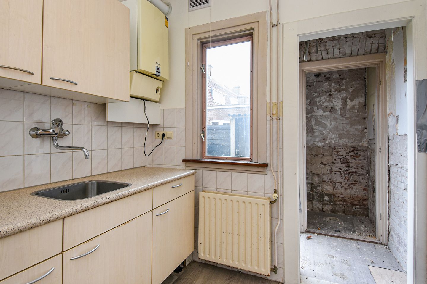 Photo 10 of Prins Hendrikstraat 9