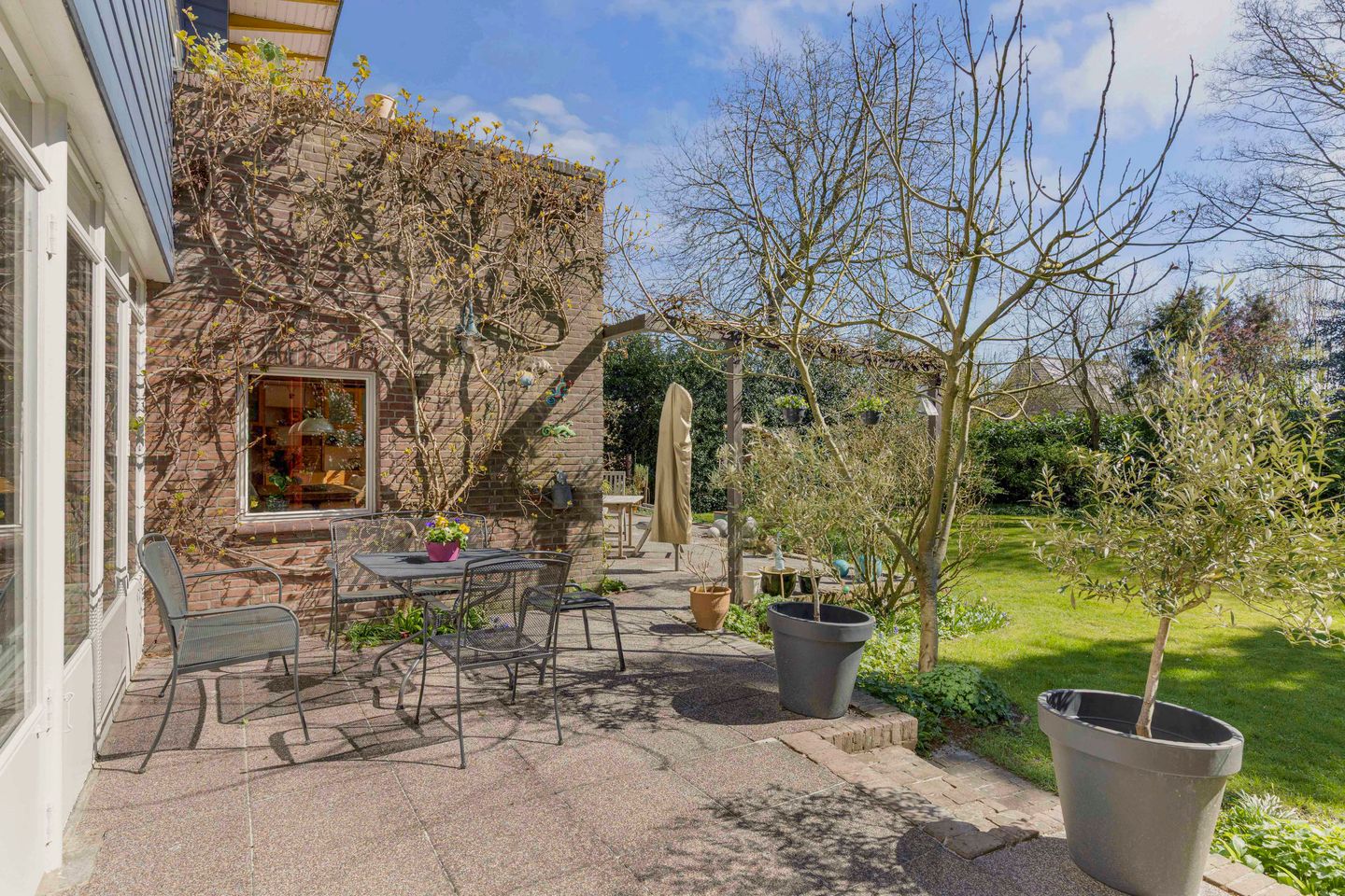 Stately Monumental Villa with Royal Garden in Drachten — 50