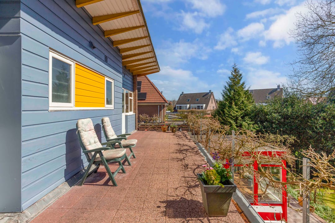 Stately Monumental Villa with Royal Garden in Drachten — 32