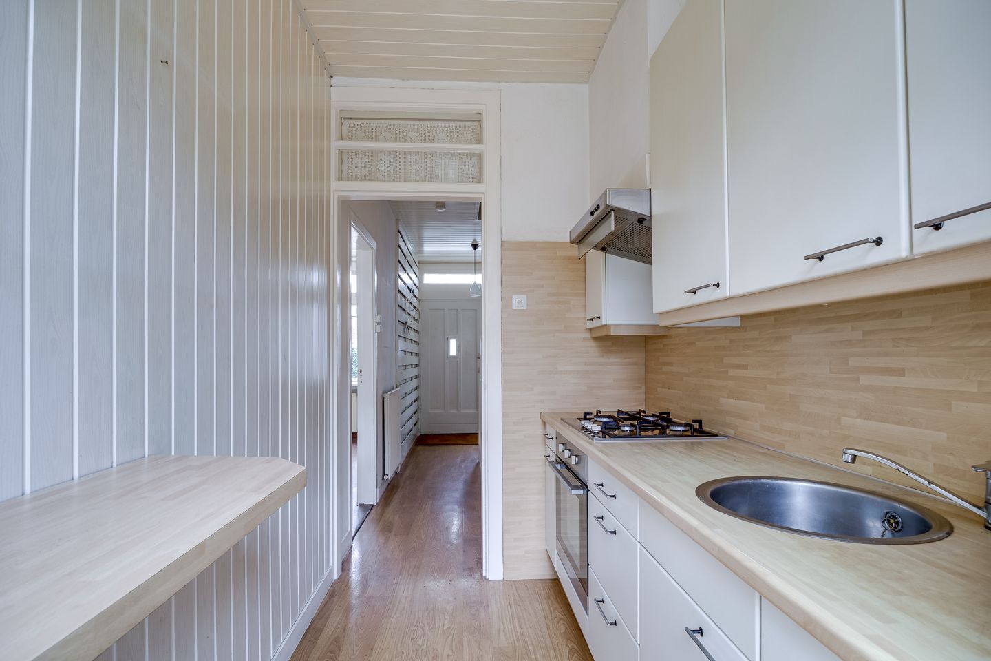 Spacious terraced house with sunny south-facing garden in Tuinwijk — 10