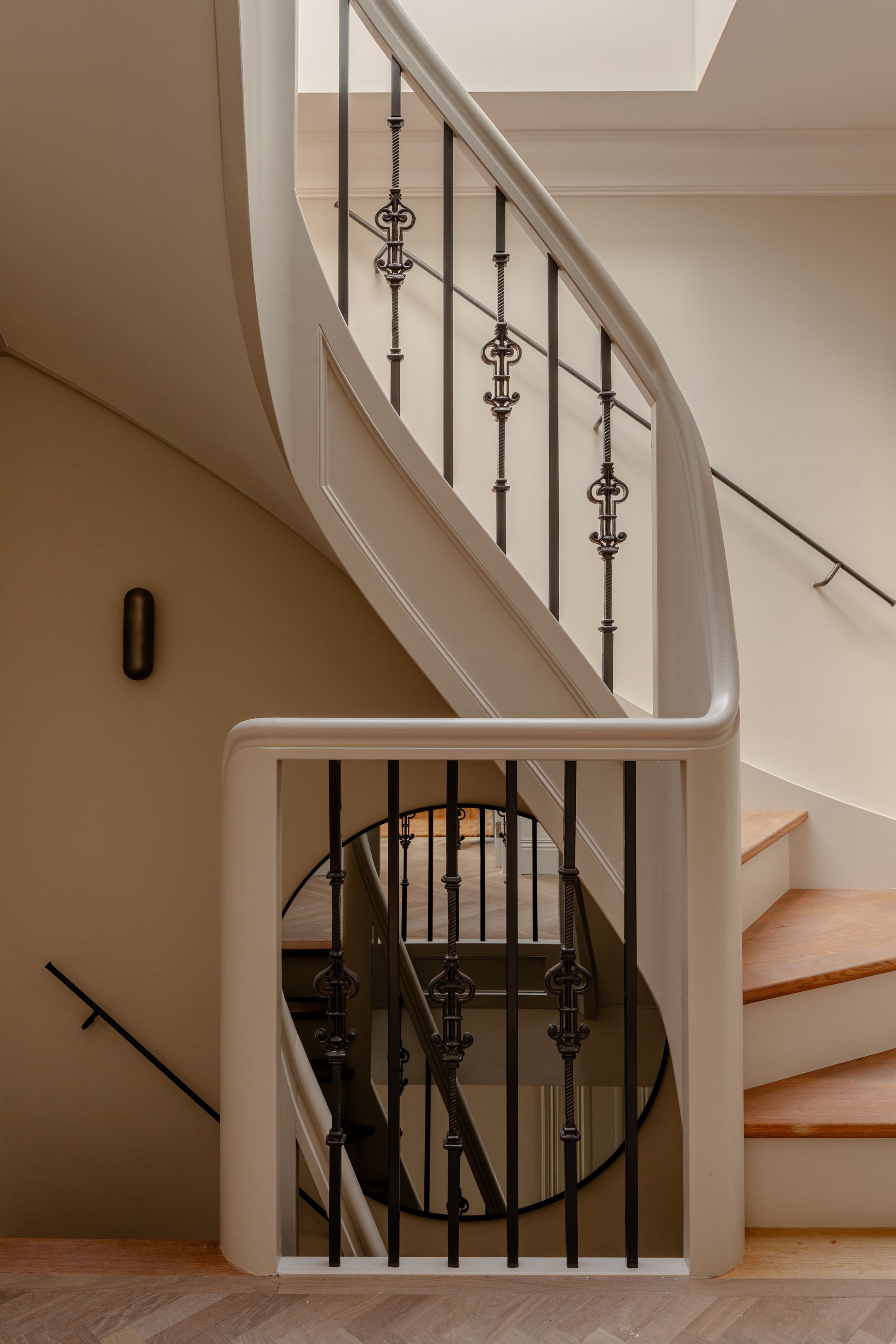 Photo 27 of Koninginneweg 41-2