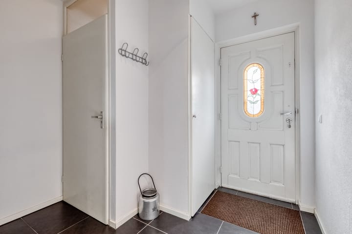 Photo 4 of Binnenhof 19