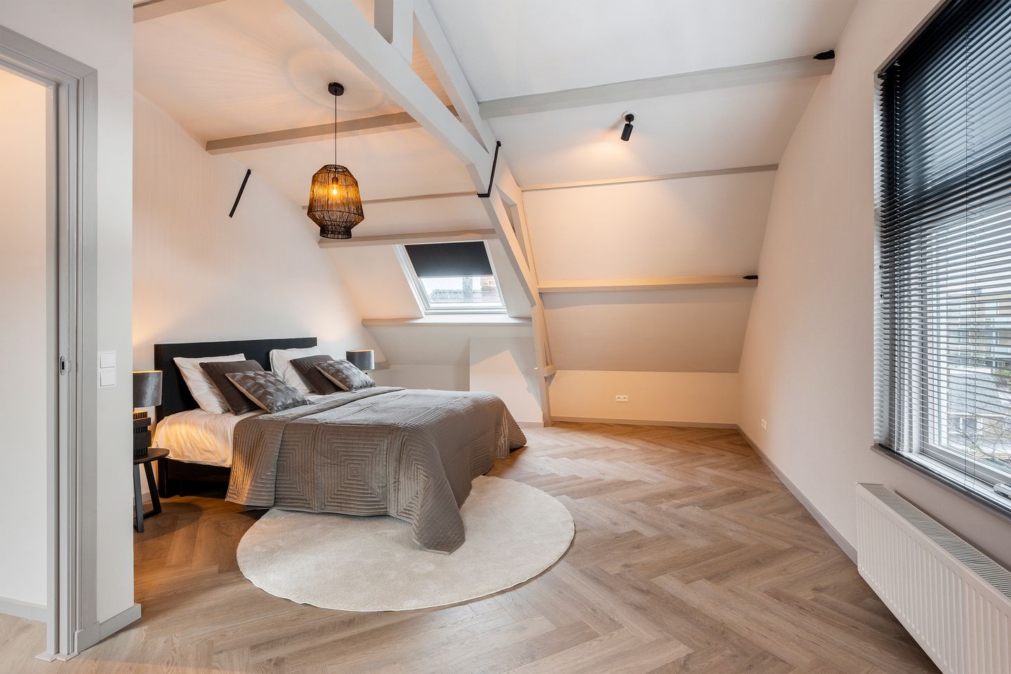 Fully Renovated 4-Bedroom Upper Apartment in Historic Maassluis Harbor Area — 34