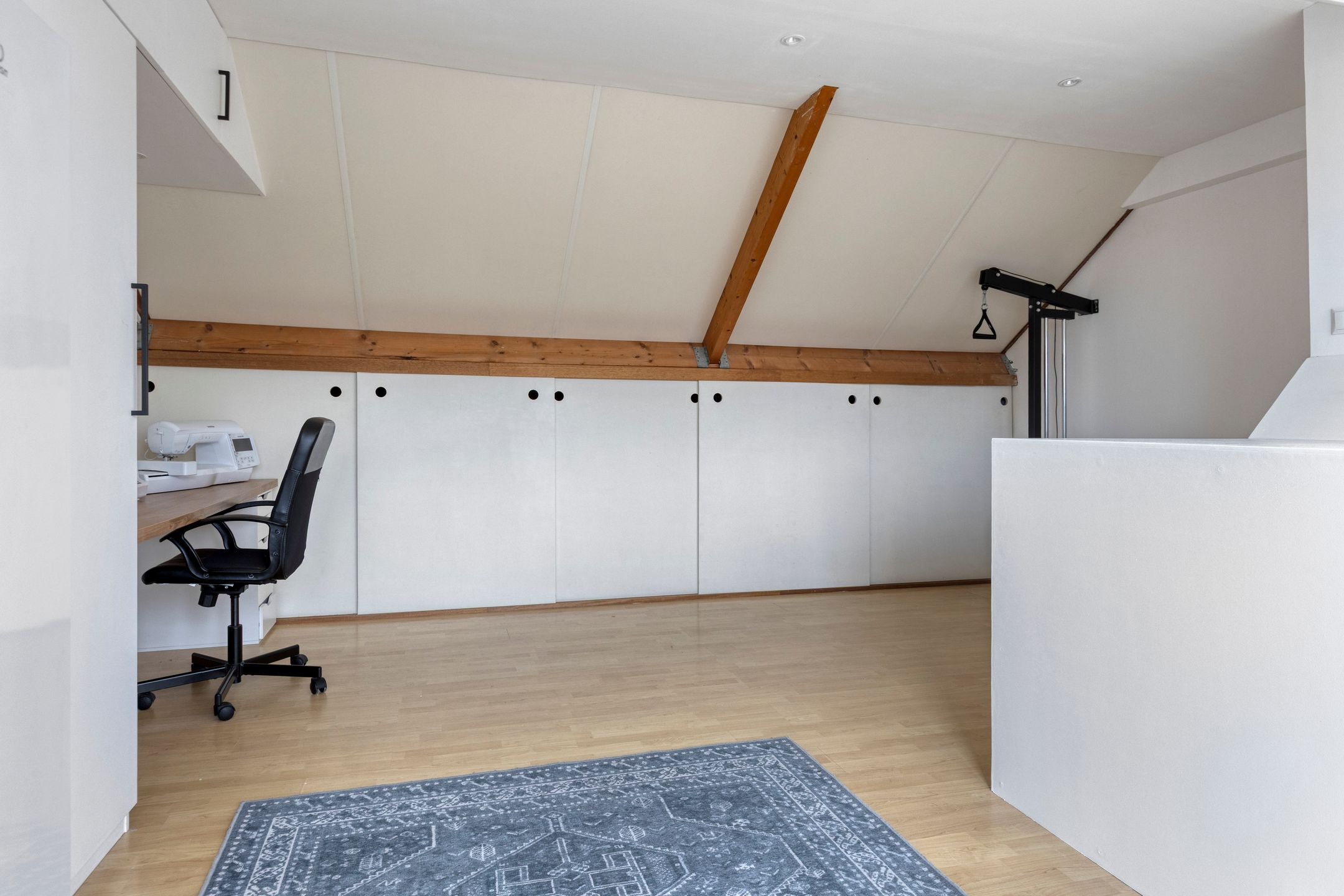 Move-in ready terraced house with luxury attic, covered terrace and waterfront location — 27