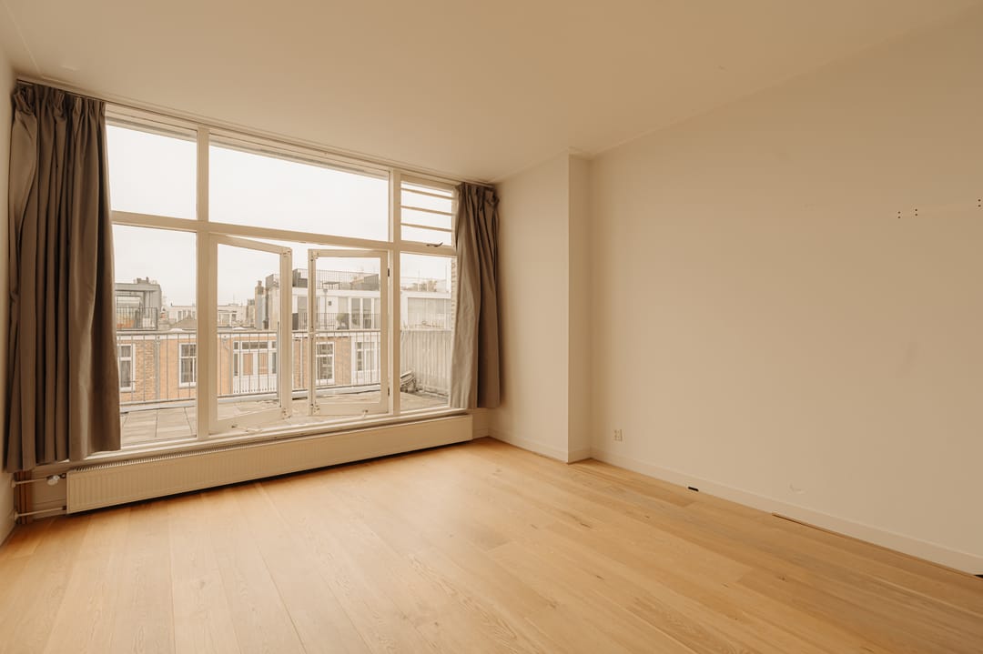 Foto 32 van Wouwermanstraat 19-H