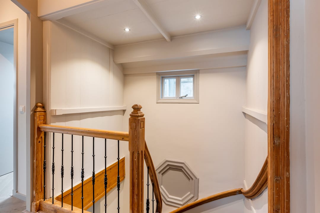 Fully Renovated 4-Bedroom Upper Apartment in Historic Maassluis Harbor Area — 31