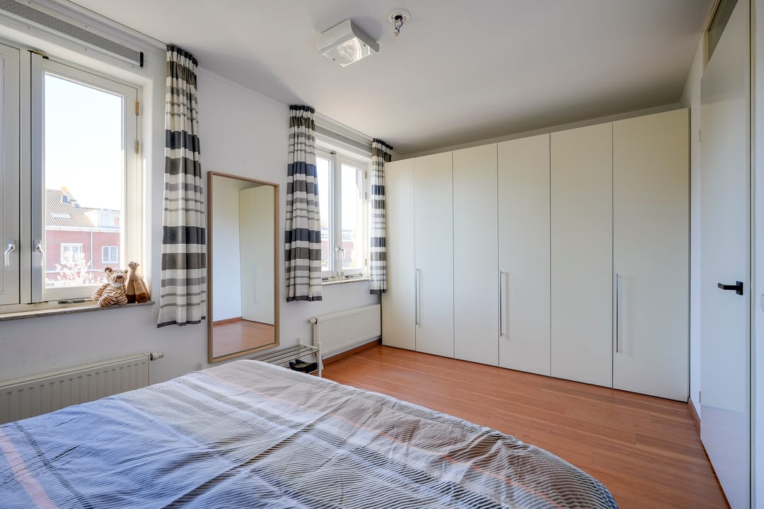 Spacious corner house with five bedrooms and A++ energy label in Leidsche Rijn — 31