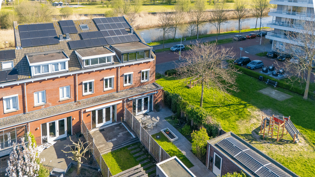 Spacious corner house with five bedrooms and A++ energy label in Leidsche Rijn — 43