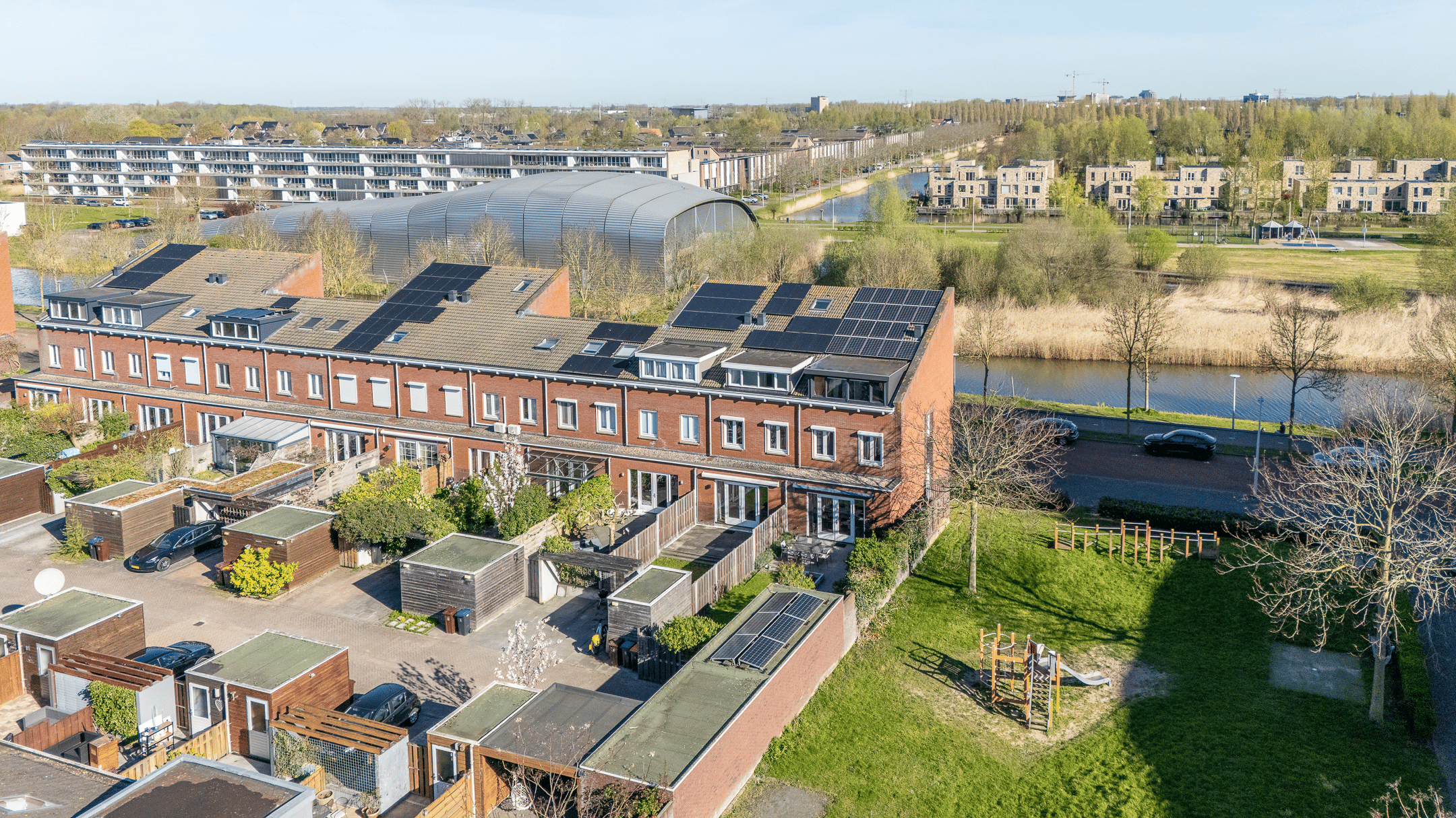 Spacious corner house with five bedrooms and A++ energy label in Leidsche Rijn — 45