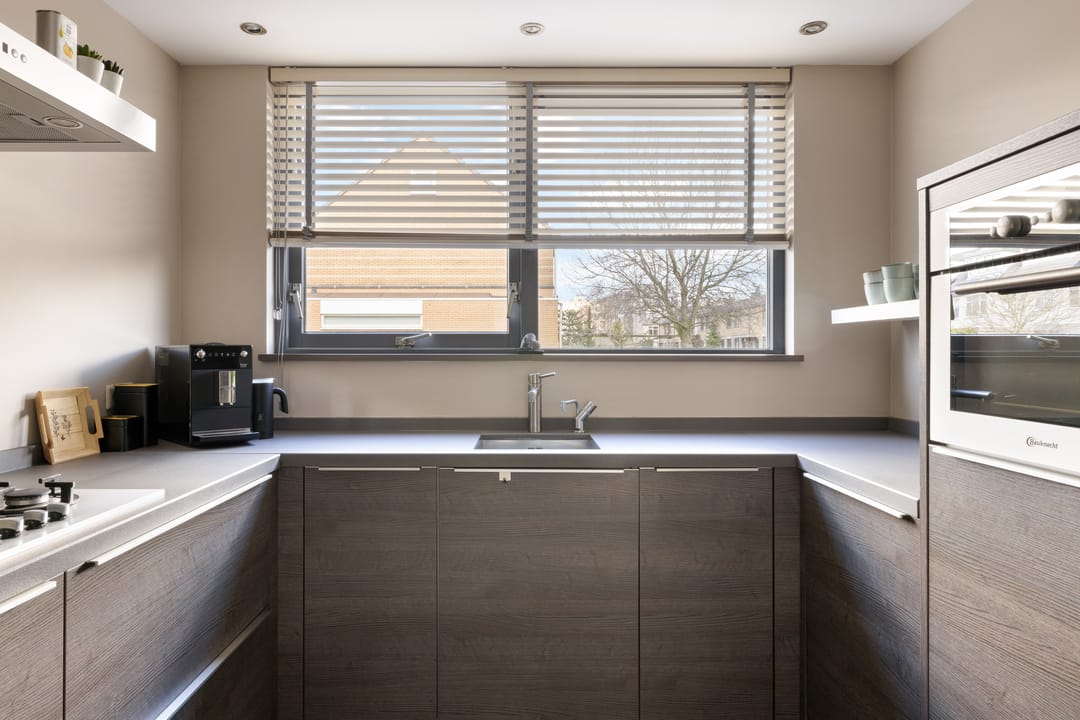Spacious Family Home with Four Bedrooms in Quiet Diemen-Noord — 13