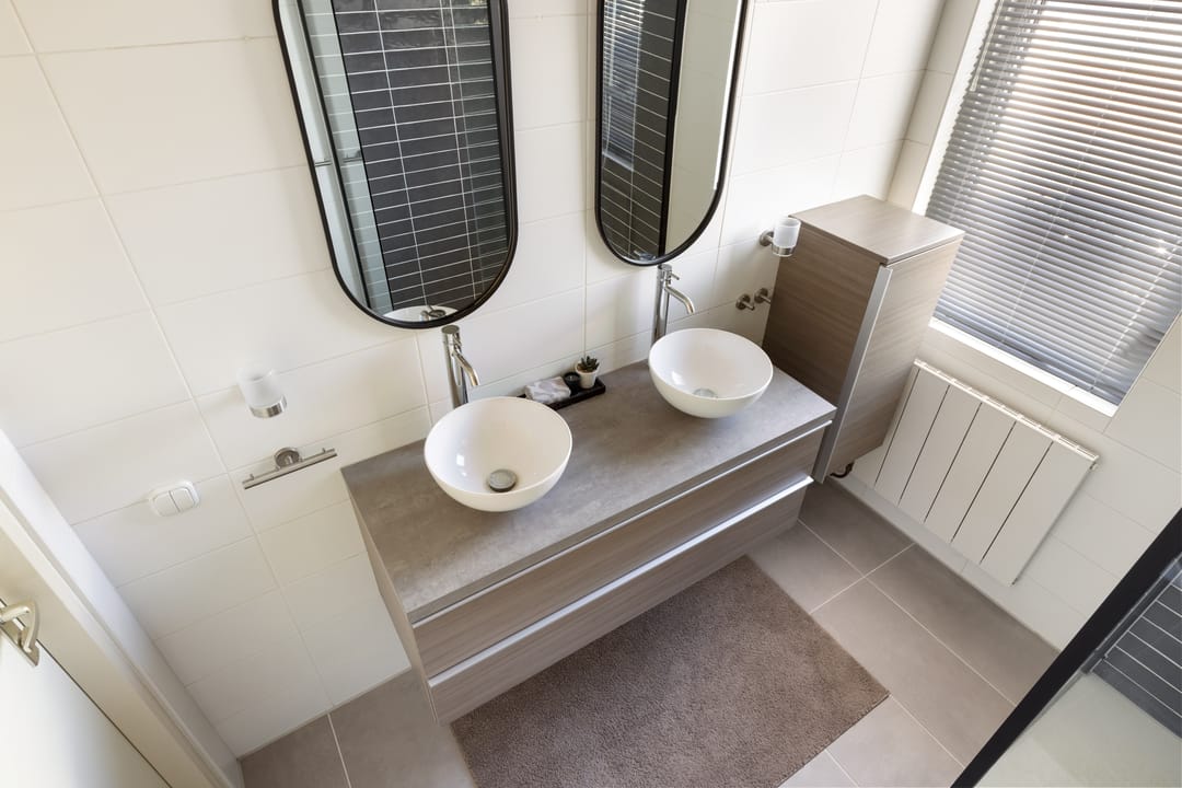 Spacious Family Home with Four Bedrooms in Quiet Diemen-Noord — 26