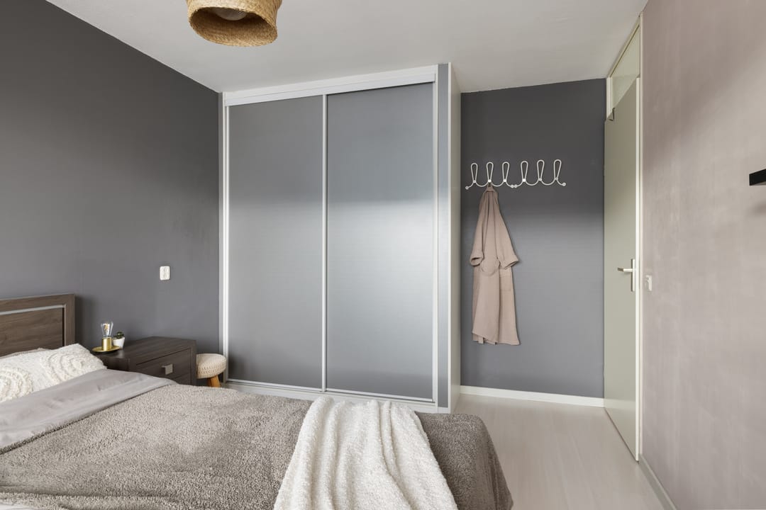Spacious Family Home with Four Bedrooms in Quiet Diemen-Noord — 23