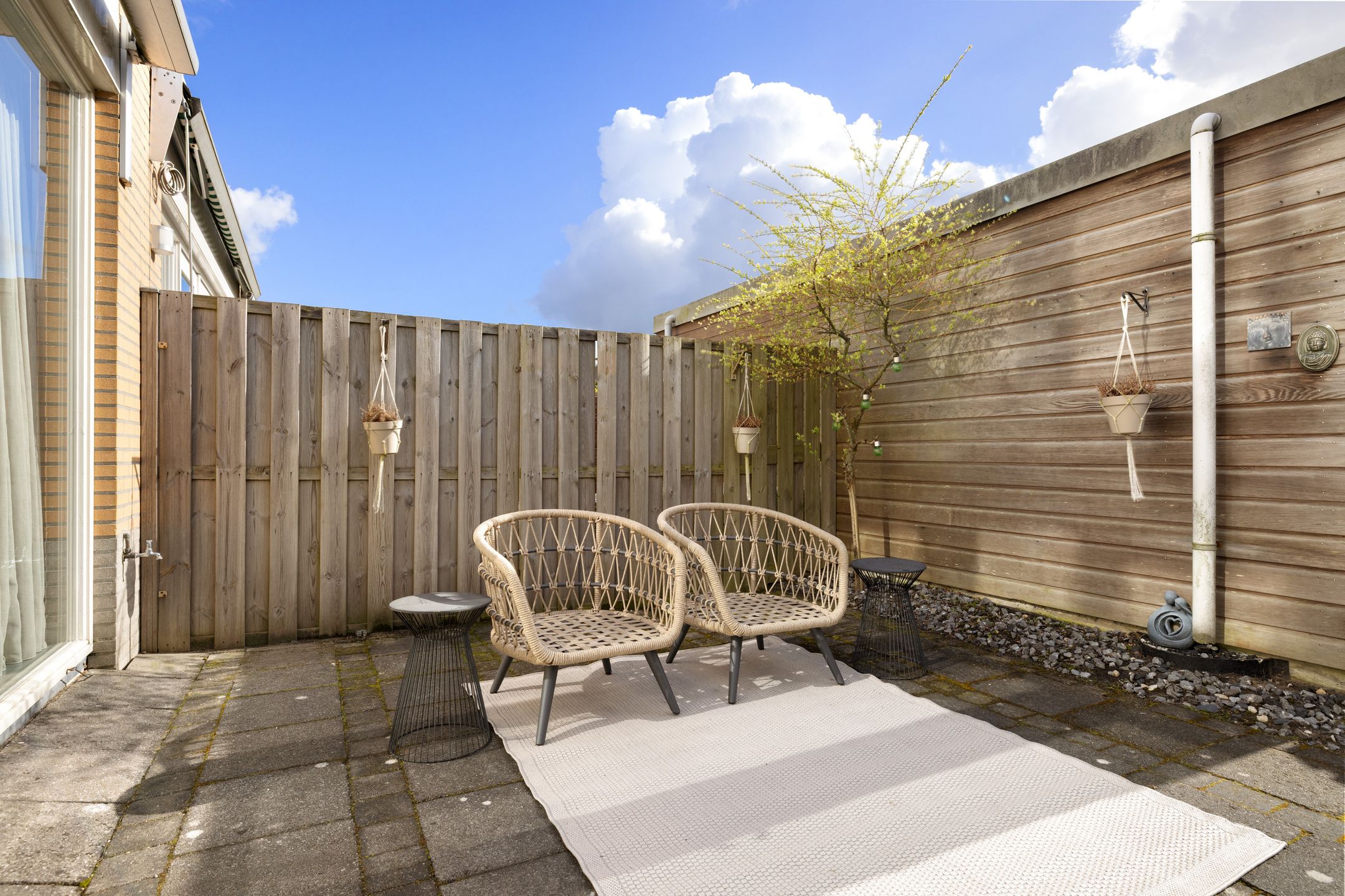 Spacious Family Home with Four Bedrooms in Quiet Diemen-Noord — 15
