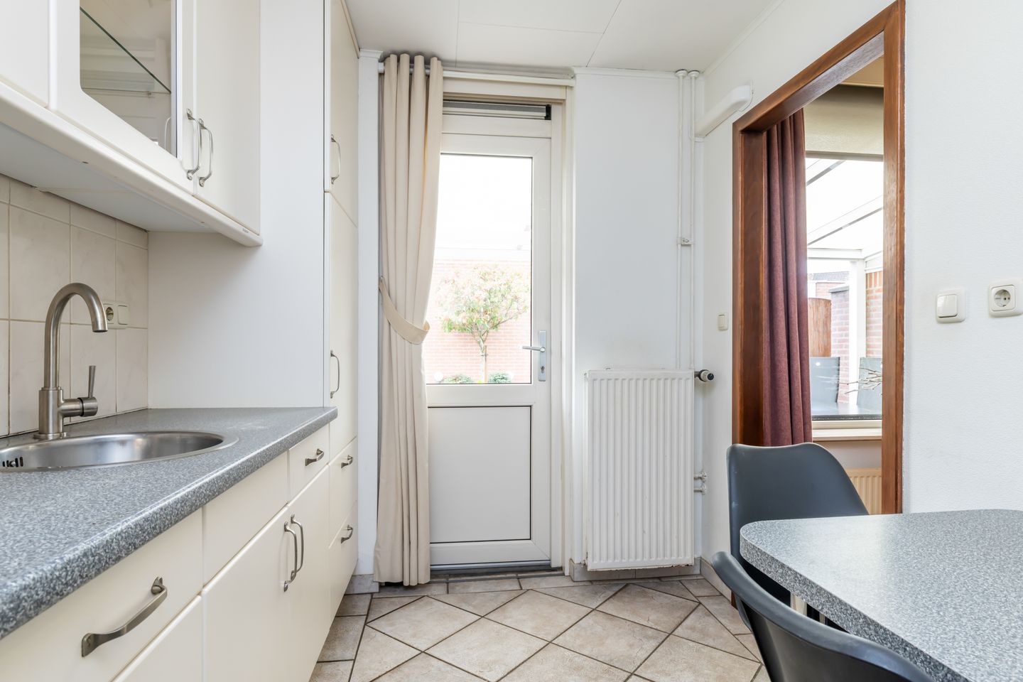 Energy-efficient corner house with 3 to 4 bedrooms, garage and west-facing garden near forest — 14