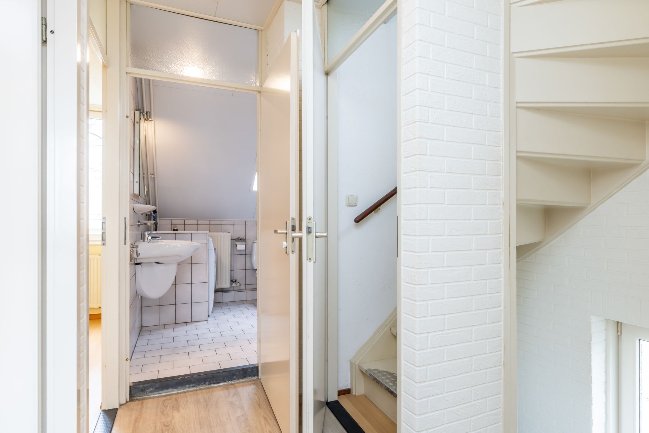 Energy-efficient corner house with 3 to 4 bedrooms, garage and west-facing garden near forest — 24