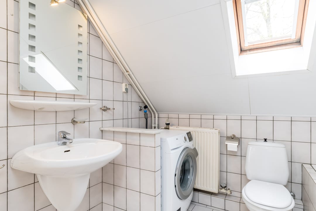Energy-efficient corner house with 3 to 4 bedrooms, garage and west-facing garden near forest — 22