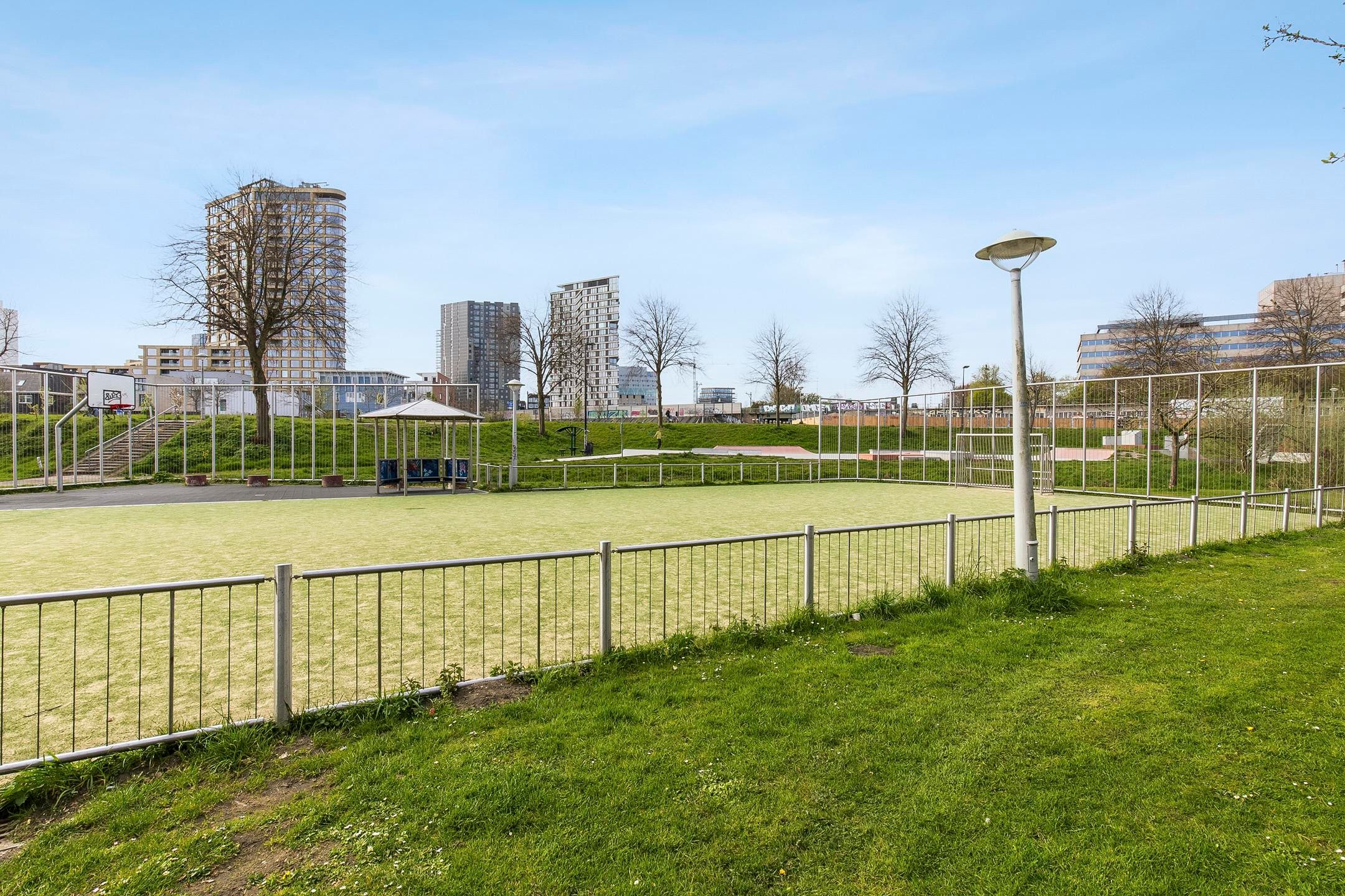 Ground floor apartment with garden in Amsteldorp, Amsterdam — 27