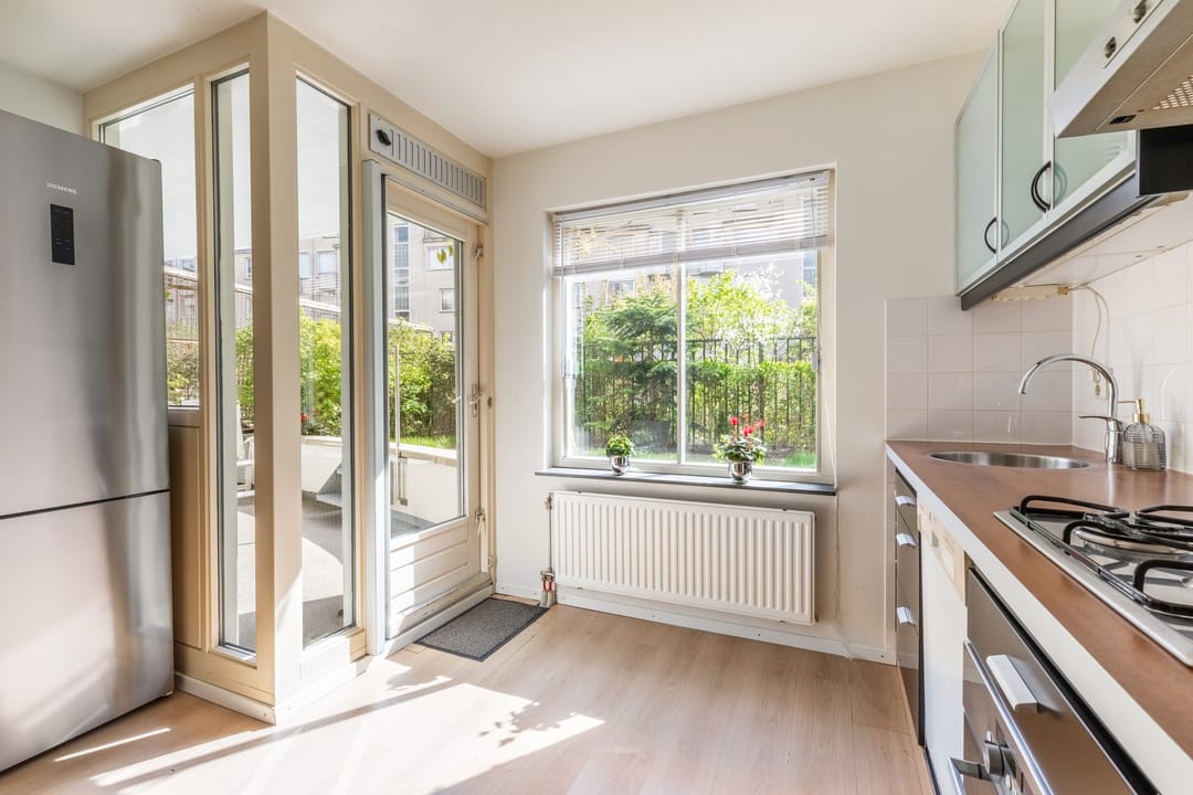 Foto 11 van Lutmastraat 22-A