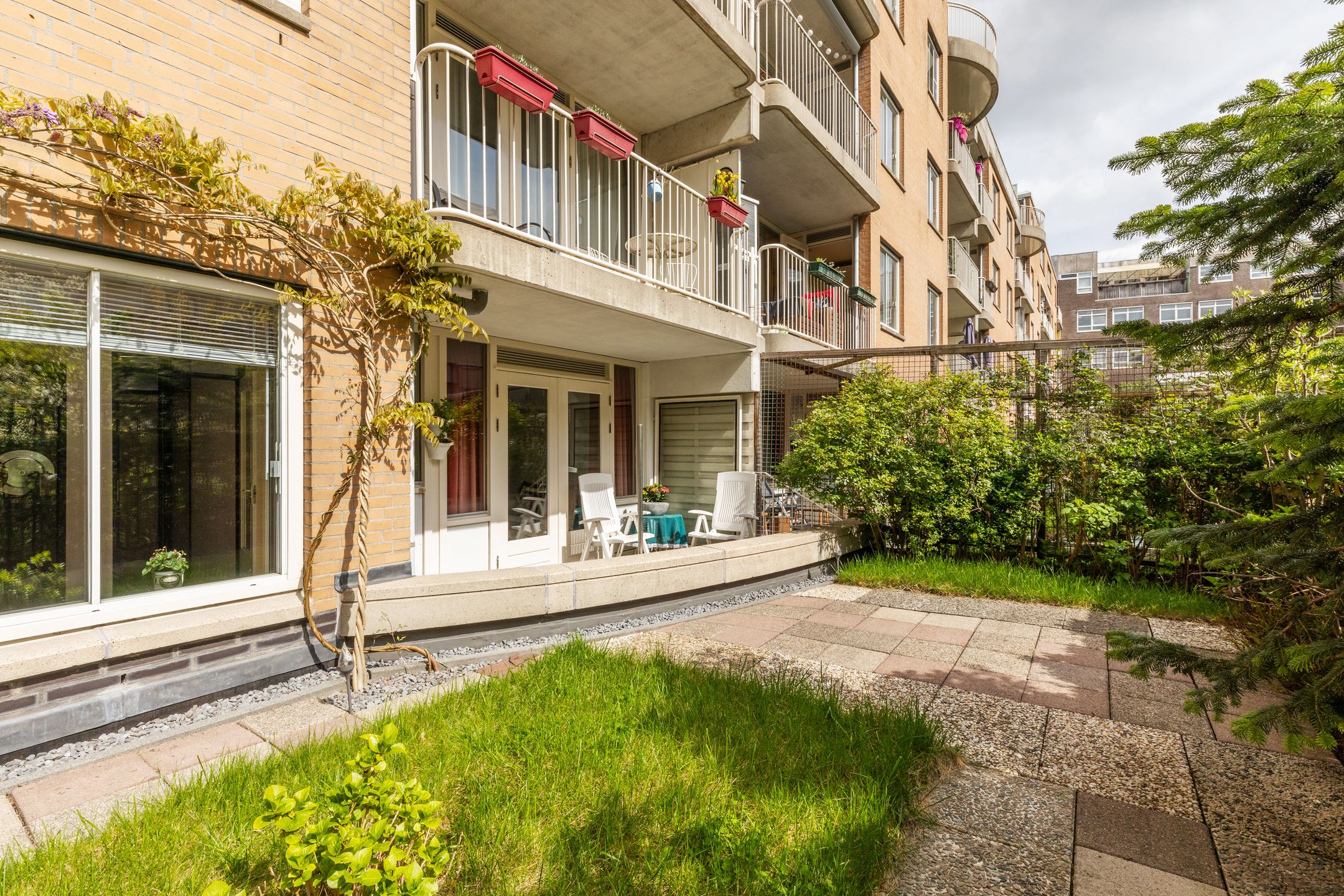 Foto 15 van Lutmastraat 22-A