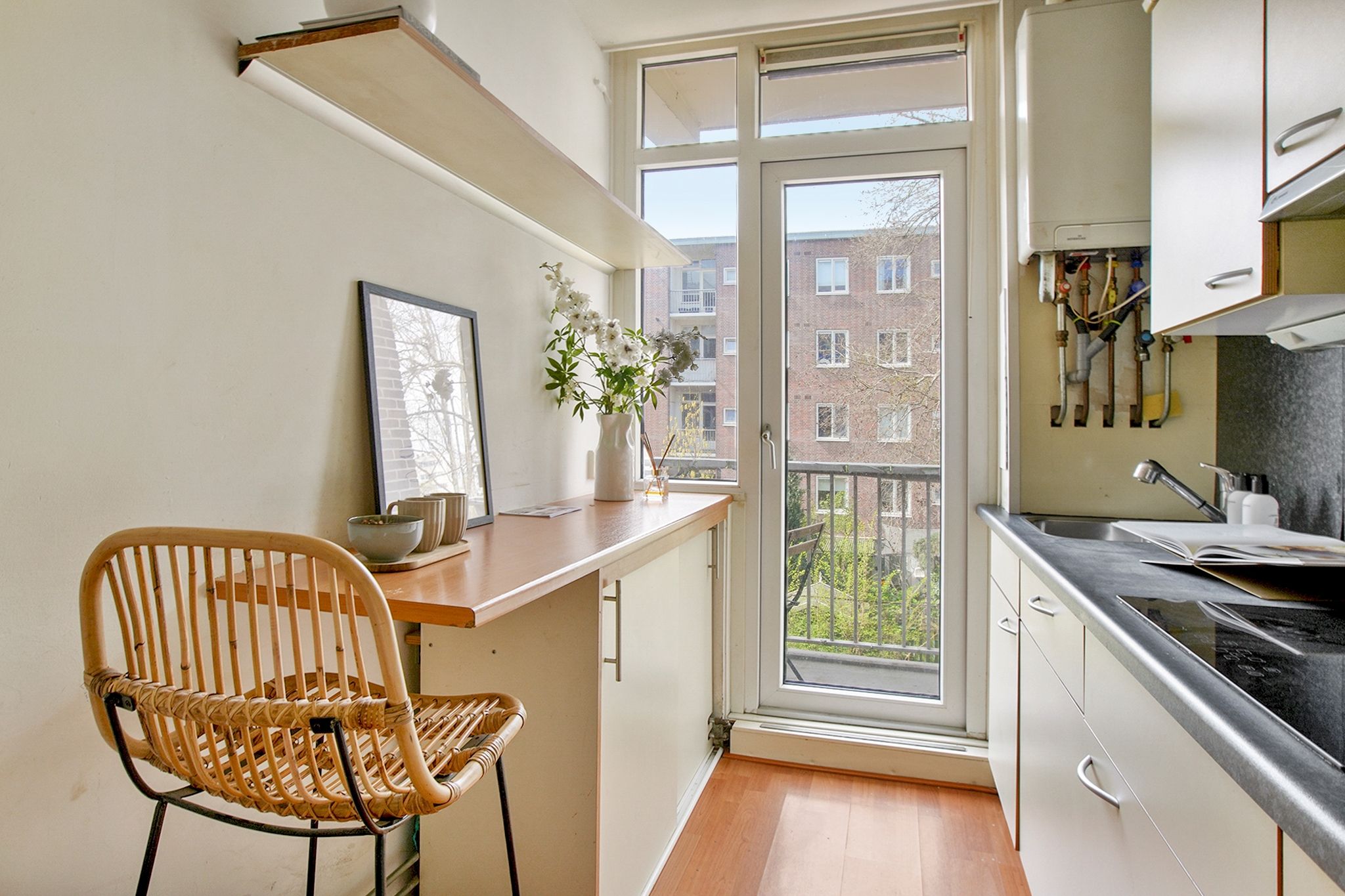Bright corner apartment with two balconies in Amsterdam Nieuw-West — 18