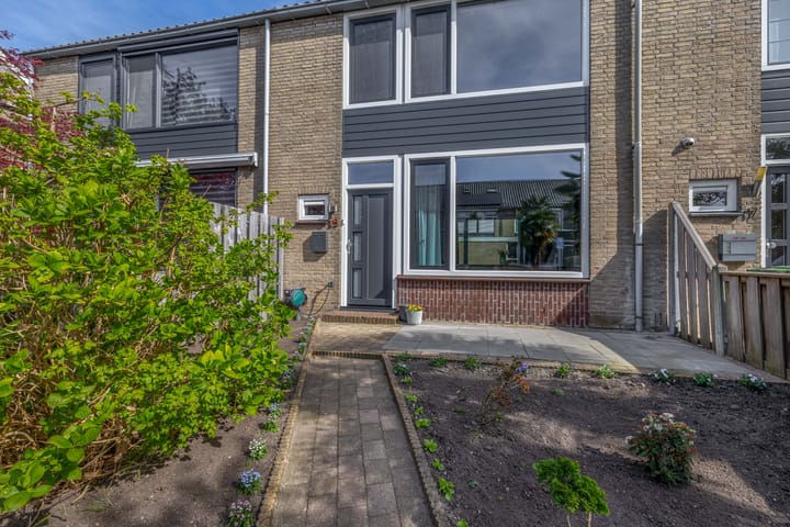 Photo 2 of Juweelstraat 15