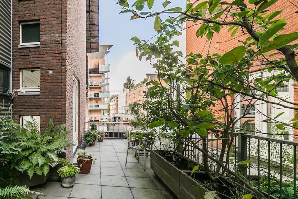 Photo 9 of Valkenburgerstraat 192-D