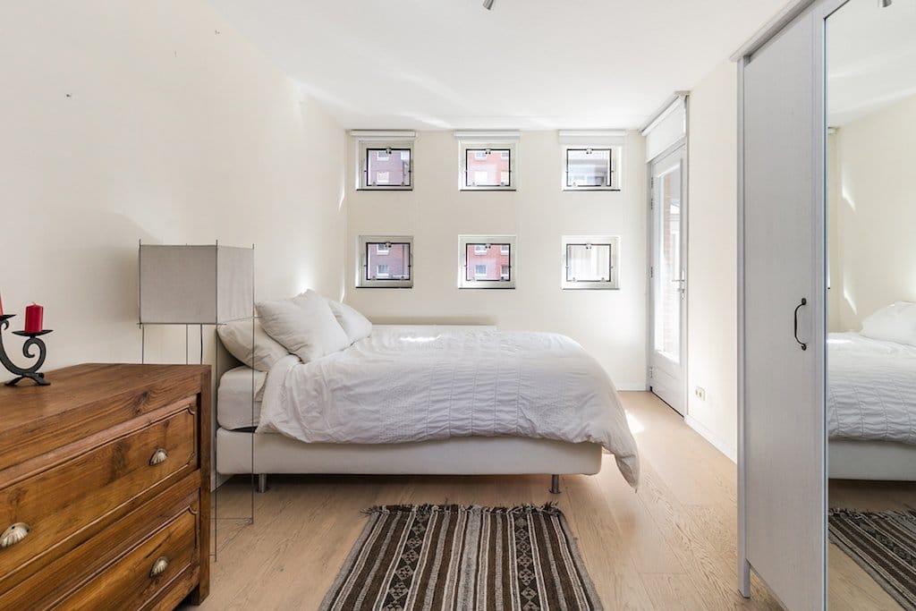 Photo 17 of Valkenburgerstraat 192-D