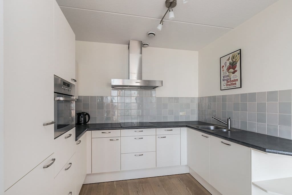 Photo 15 of Valkenburgerstraat 192-D