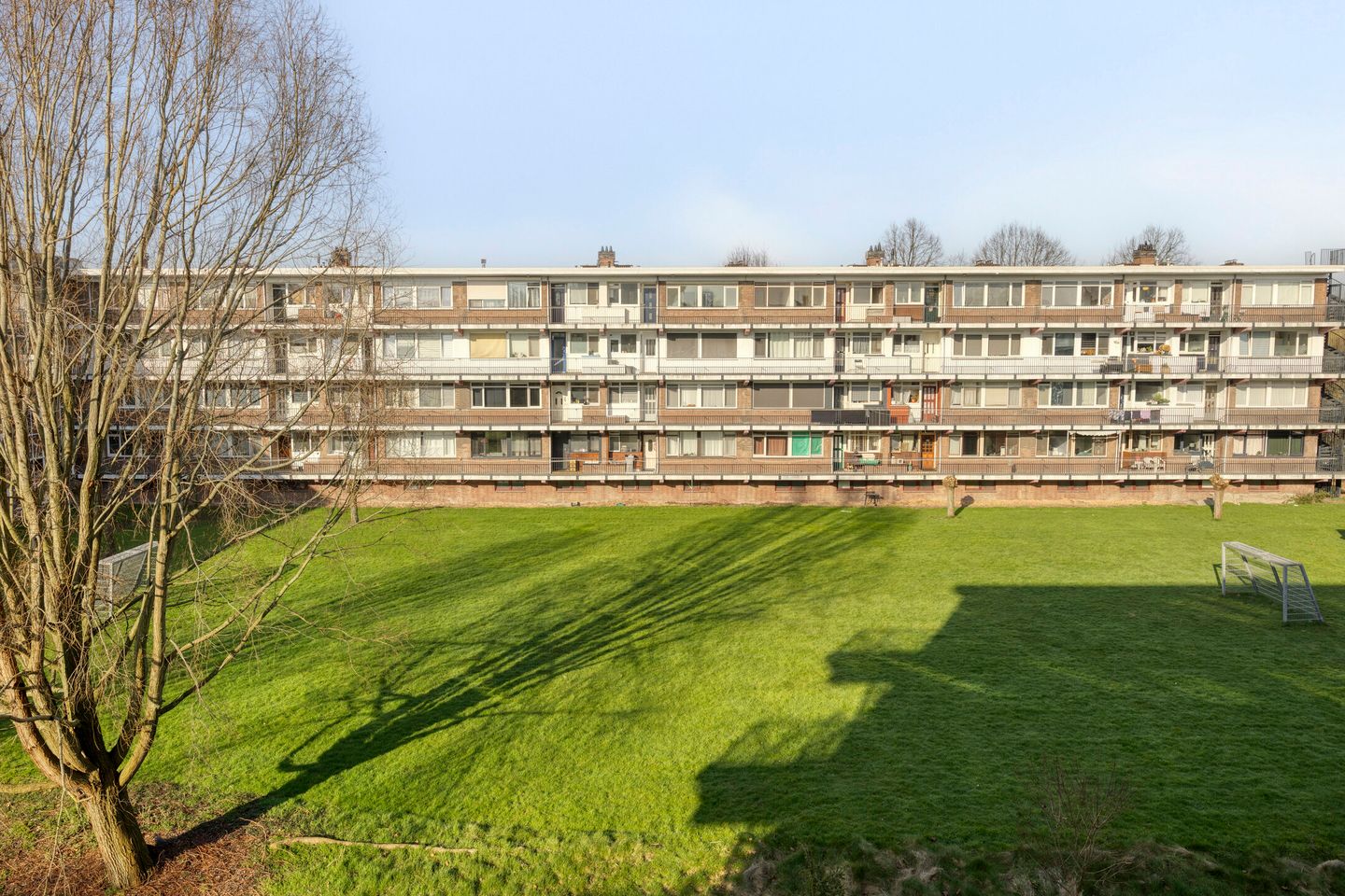 Modern 3-bedroom apartment with air conditioning and balcony in Vlaardingen — 29
